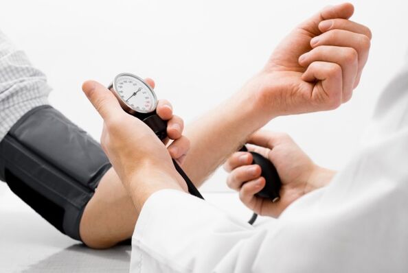 Die Buchweizendiät wird Menschen mit Bluthochdruck oder Hypotonie nicht empfohlen. 