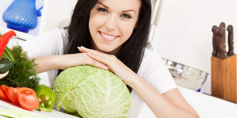 Gemüse beim Abnehmen zu Hause spielt eine wichtige Rolle. 